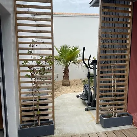 Privatunterkunft Et Salle De D'eau Avec Acces Prive Au Calme Proche De La Rochelle Puilboreau