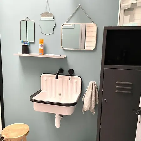 Et Salle De D'eau Avec Acces Prive Au Calme Proche De La Rochelle Privatunterkunft